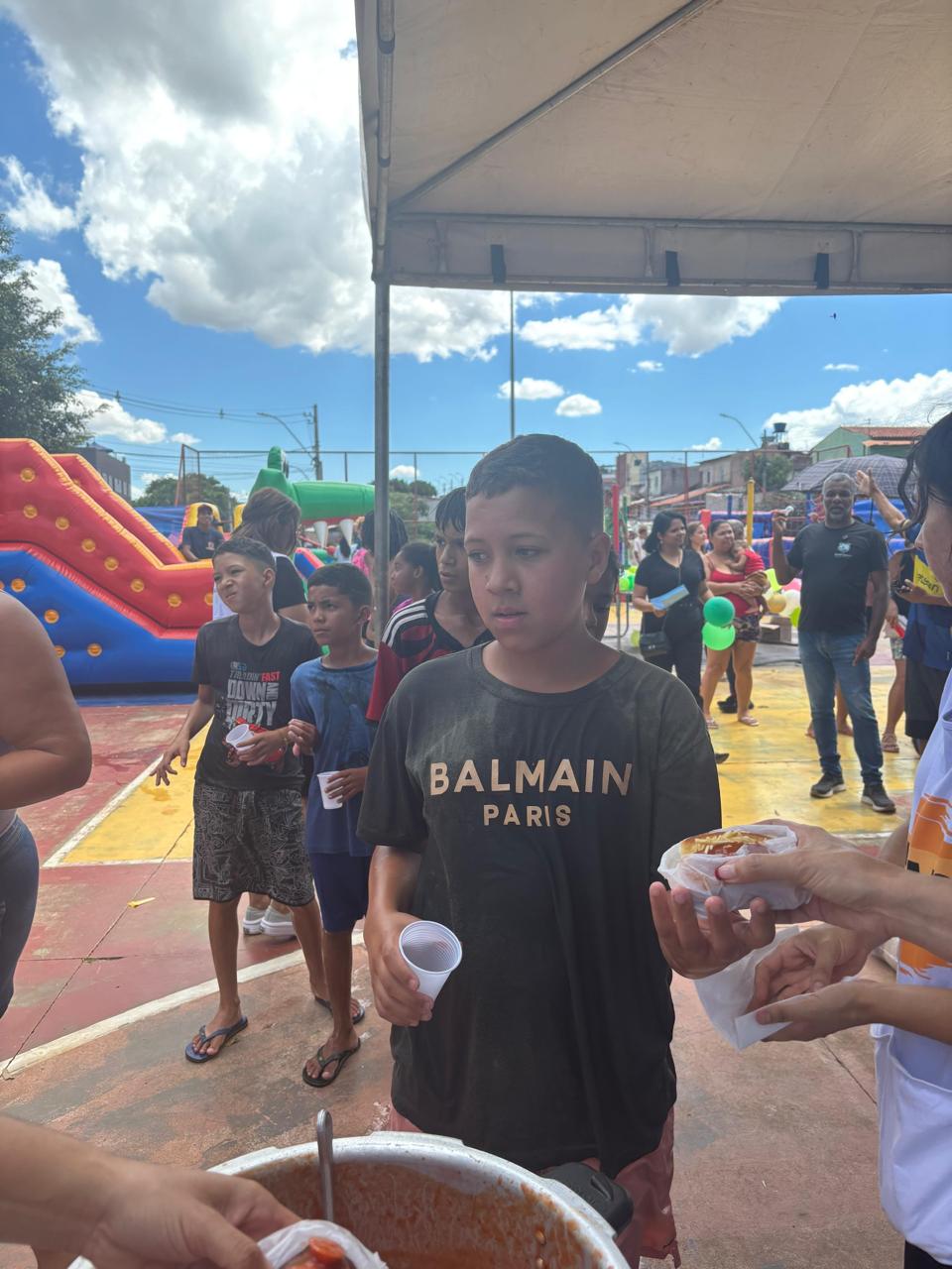 Atividade cultural com crianças e adolescentes em situação de vulnerabilidade